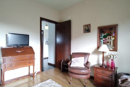 Casa de condomínio à venda com 330m², 4 quartos e 2 vagasQuarto 2 - Armários