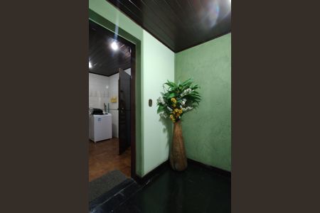 Casa de condomínio à venda com 330m², 4 quartos e 2 vagasHall