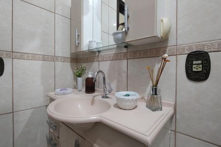 Casa de condomínio à venda com 330m², 4 quartos e 2 vagasBanheiro Social