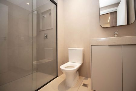 Banheiro da Suíte de kitnet/studio para alugar com 1 quarto, 36m² em Sqnw, Brasília