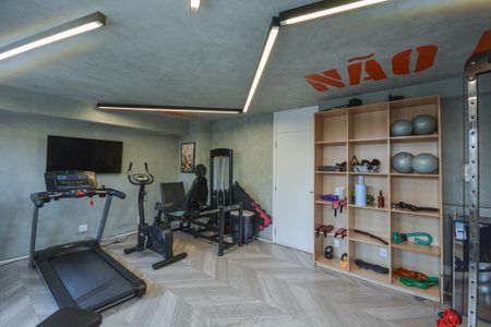 Apartamento para alugar com 35m², 2 quartos e 1 vaga Apartamento para alugar com 35m², 2 quartos e 1 vagaÁrea comum - Academia