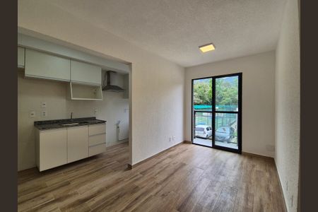 Sala de apartamento para alugar com 2 quartos, 50m² em Vargem Grande, Rio de Janeiro