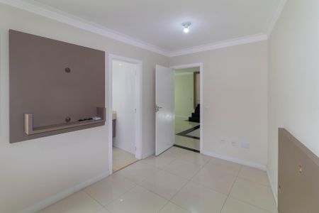 Casa à venda com 220m², 3 quartos e 4 vagas Casa à venda com 220m², 3 quartos e 4 vagasSuíte 1