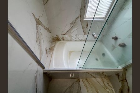 Apartamento à venda com 89m², 2 quartos e 1 vagaBanheiro Social