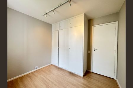 Quarto de apartamento à venda com 2 quartos, 89m² em Itaim Bibi, São Paulo