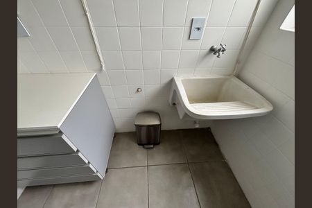 Apartamento à venda com 89m², 2 quartos e 1 vagaÁrea de Serviço