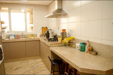 Apartamento para alugar com 269m², 4 quartos e 3 vagasCozinha