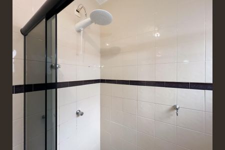 Casa de condomínio para alugar com 192m², 3 quartos e 6 vagas Casa de condomínio para alugar com 192m², 3 quartos e 6 vagasBanheiro da Suíte