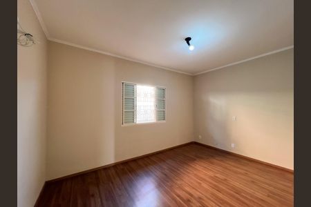 Casa de condomínio para alugar com 192m², 3 quartos e 6 vagas Casa de condomínio para alugar com 192m², 3 quartos e 6 vagasQuarto 1