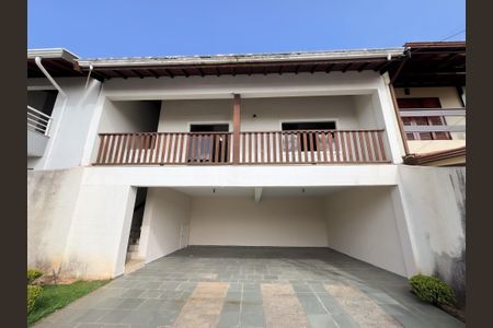Casa de condomínio para alugar com 192m², 3 quartos e 6 vagas Casa de condomínio para alugar com 192m², 3 quartos e 6 vagasGaragem