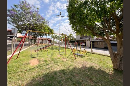 Casa de condomínio para alugar com 192m², 3 quartos e 6 vagas Casa de condomínio para alugar com 192m², 3 quartos e 6 vagasÁrea comum