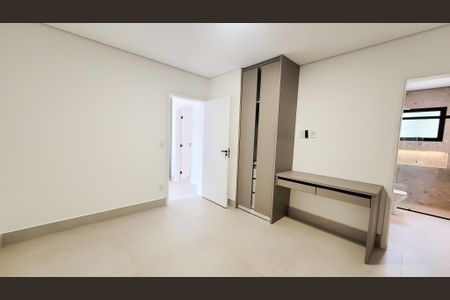 Apartamento à venda com 232m², 3 quartos e 3 vagasSuite 1