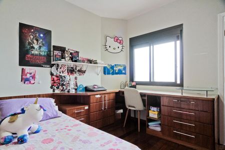 Apartamento à venda com 131m², 3 quartos e 2 vagasSuíte 1