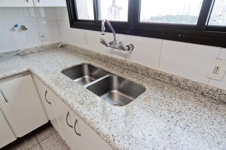 Apartamento à venda com 131m², 3 quartos e 2 vagasCozinha