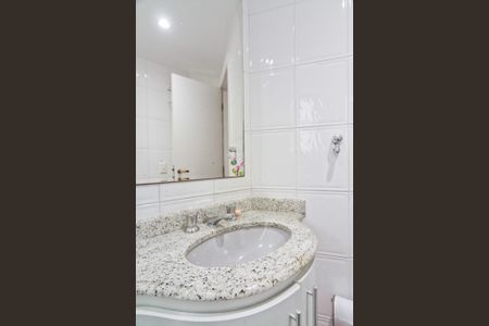 Apartamento à venda com 131m², 3 quartos e 2 vagasBanheiro da Suíte 1