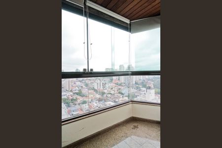 Apartamento à venda com 131m², 3 quartos e 2 vagasVaranda