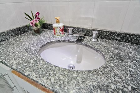 Apartamento à venda com 131m², 3 quartos e 2 vagasBanheiro da Suíte 2