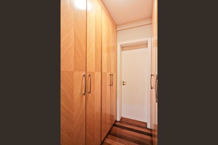 Apartamento à venda com 131m², 3 quartos e 2 vagasSuíte 3