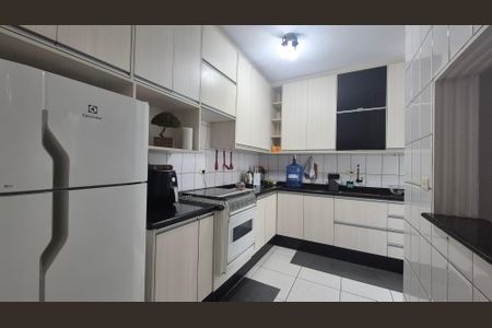 Apartamento à venda com 67m², 2 quartos e 1 vagaCozinha