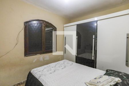 Casa à venda com 2 quartos, 114m² em Conceição, Diadema