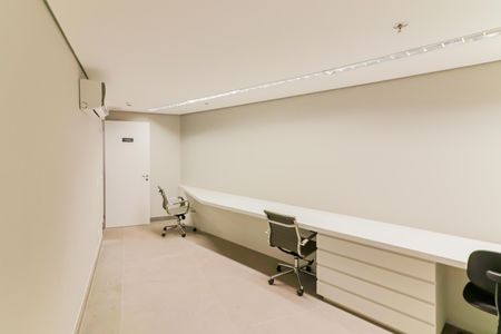 Apartamento para alugar com 77m², 1 quarto e 1 vaga Apartamento para alugar com 77m², 1 quarto e 1 vagaCoworking