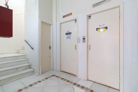Apartamento à venda com 103m², 3 quartos e sem vagaElevadores