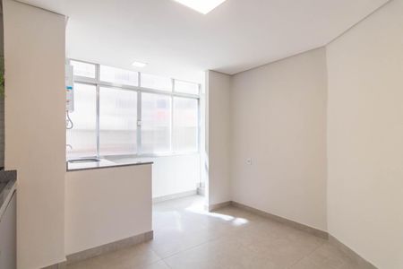 Apartamento à venda com 103m², 3 quartos e sem vagaCozinha e Área de Serviço