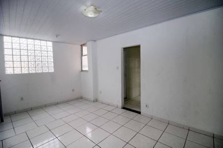 Sala de casa para alugar com 2 quartos, 52m² em Irajá, Rio de Janeiro