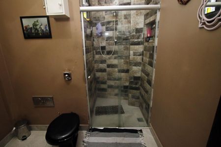 Apartamento à venda com 72m², 2 quartos e sem vagaBanheiro