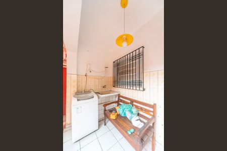 Casa à venda com 486m², 2 quartos e 3 vagas Casa à venda com 486m², 2 quartos e 3 vagasÁrea de Serviço