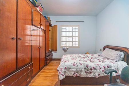 Casa à venda com 486m², 2 quartos e 3 vagas Casa à venda com 486m², 2 quartos e 3 vagasQuarto 2