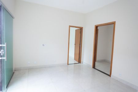 Sala de casa para alugar com 2 quartos, 160m² em Darcy Vargas, Belo Horizonte