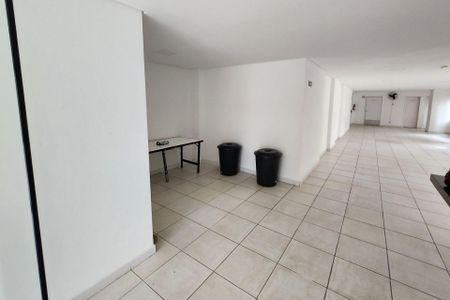 Apartamento para alugar com 57m², 2 quartos e 1 vaga Apartamento para alugar com 57m², 2 quartos e 1 vagaÁrea comum - Salão de festas