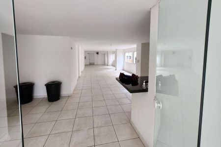 Apartamento para alugar com 57m², 2 quartos e 1 vaga Apartamento para alugar com 57m², 2 quartos e 1 vagaÁrea comum - Salão de festas
