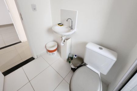 Apartamento para alugar com 57m², 2 quartos e 1 vaga Apartamento para alugar com 57m², 2 quartos e 1 vagaBanheiro