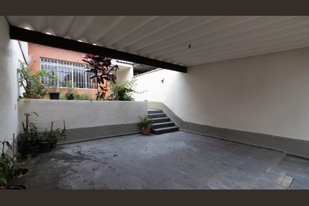Casa à venda com 155m², 4 quartos e 2 vagas Casa à venda com 155m², 4 quartos e 2 vagasGaragem