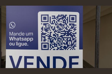 Casa à venda com 155m², 4 quartos e 2 vagas Casa à venda com 155m², 4 quartos e 2 vagasPlaquinha