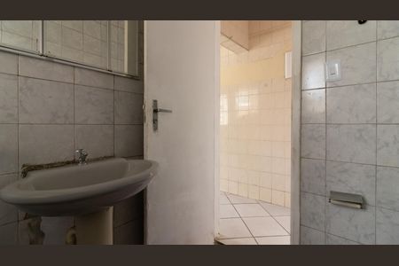 Casa à venda com 155m², 4 quartos e 2 vagas Casa à venda com 155m², 4 quartos e 2 vagasBanheiro Social