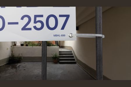 Casa à venda com 155m², 4 quartos e 2 vagas Casa à venda com 155m², 4 quartos e 2 vagasPlaquinha