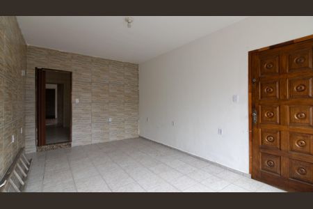 Sala de casa à venda com 4 quartos, 155m² em Vila Nhocuné, São Paulo