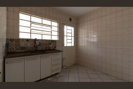 Casa à venda com 155m², 4 quartos e 2 vagas Casa à venda com 155m², 4 quartos e 2 vagasCozinha