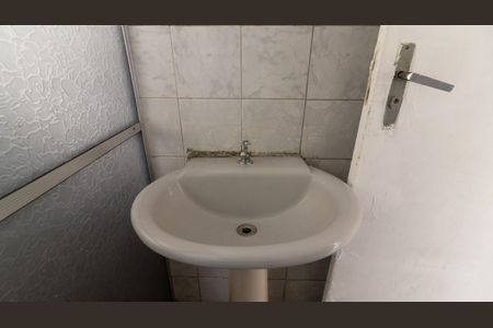 Casa à venda com 155m², 4 quartos e 2 vagas Casa à venda com 155m², 4 quartos e 2 vagasBanheiro Social