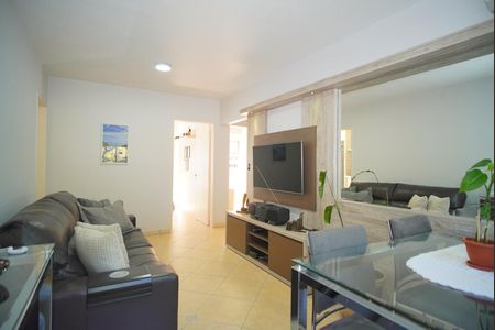 Sala de apartamento à venda com 3 quartos, 74m² em Jardim Itu, Porto Alegre