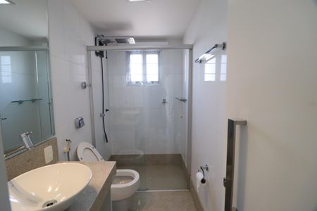 Apartamento para alugar com 274m², 3 quartos e 3 vagasBanheiro Social do Espaço Gourmet