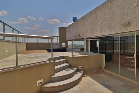 Apartamento para alugar com 274m², 3 quartos e 3 vagasTerraço