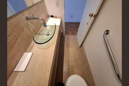 Apartamento à venda com 200m², 4 quartos e 1 vagaLavabo