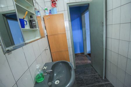 Casa à venda com 254m², 4 quartos e 2 vagasBanheiro