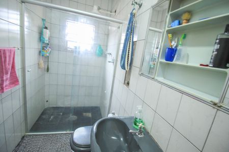 Casa à venda com 254m², 4 quartos e 2 vagasBanheiro