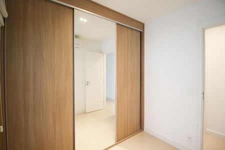 Quarto de apartamento à venda com 2 quartos, 66m² em Vila Olímpia, São Paulo