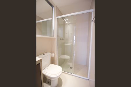 Apartamento à venda com 66m², 2 quartos e 1 vaga Apartamento à venda com 66m², 2 quartos e 1 vagaBanheiro da Suíte